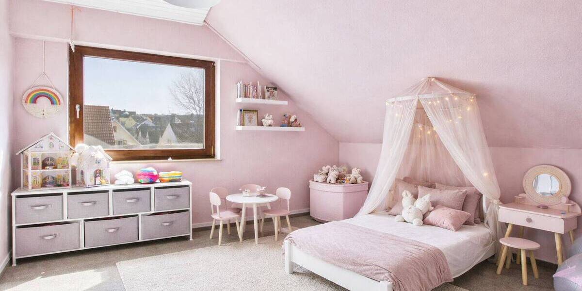 Einfamilienhaus Waiblingen Bittenfeld - 7 Zimmer, 227 m&sup2;, 780.000&euro; | Angebot:26156650