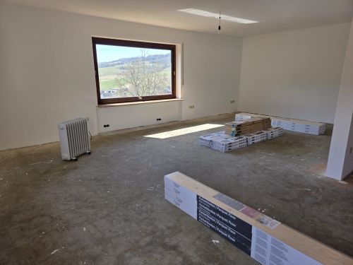 Wohnen wie im Urlaub! Einfamilienhaus in 97656 Oberelsbach-Ginolfs Rhön-Grabfeld, 15 Min. bis Bad Neustadt (ID 10298) - Einfamilienhaus Oberelsbach Oberelsbach | Angebot:21059466