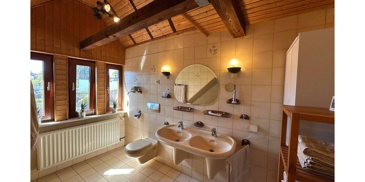 Mehrfamilienhaus, Wohnhaus Homberg (Efze) Homberg - 1 Zimmer, 232 m&sup2;, 230.000&euro; | Angebot:26388675