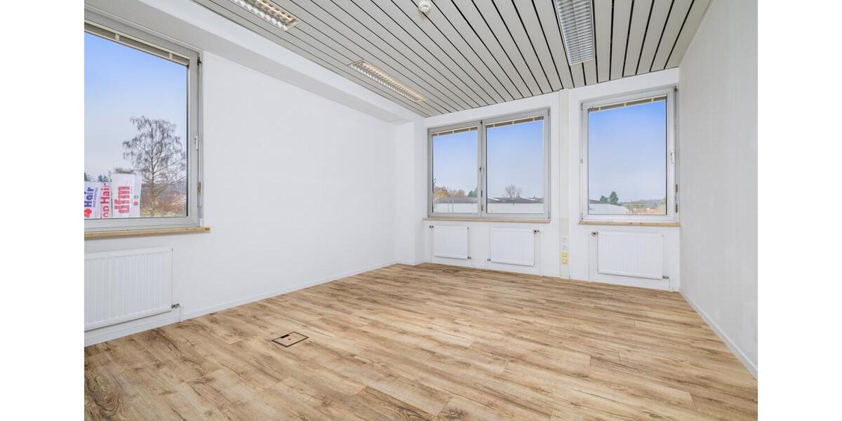 Gewerbeobjekt Neusäß - 2.048&euro; | Angebot:26120074