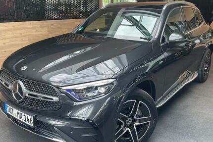 Mercedes-Benz GLC 300 9.000 km 72.900 € Tuttlingen 78532
