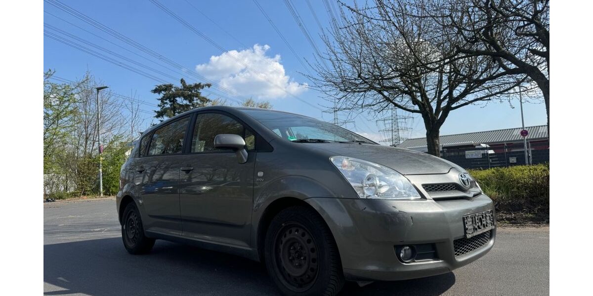 Toyota Corolla Verso 149.000 km 3.990 &euro; Hürth 50354