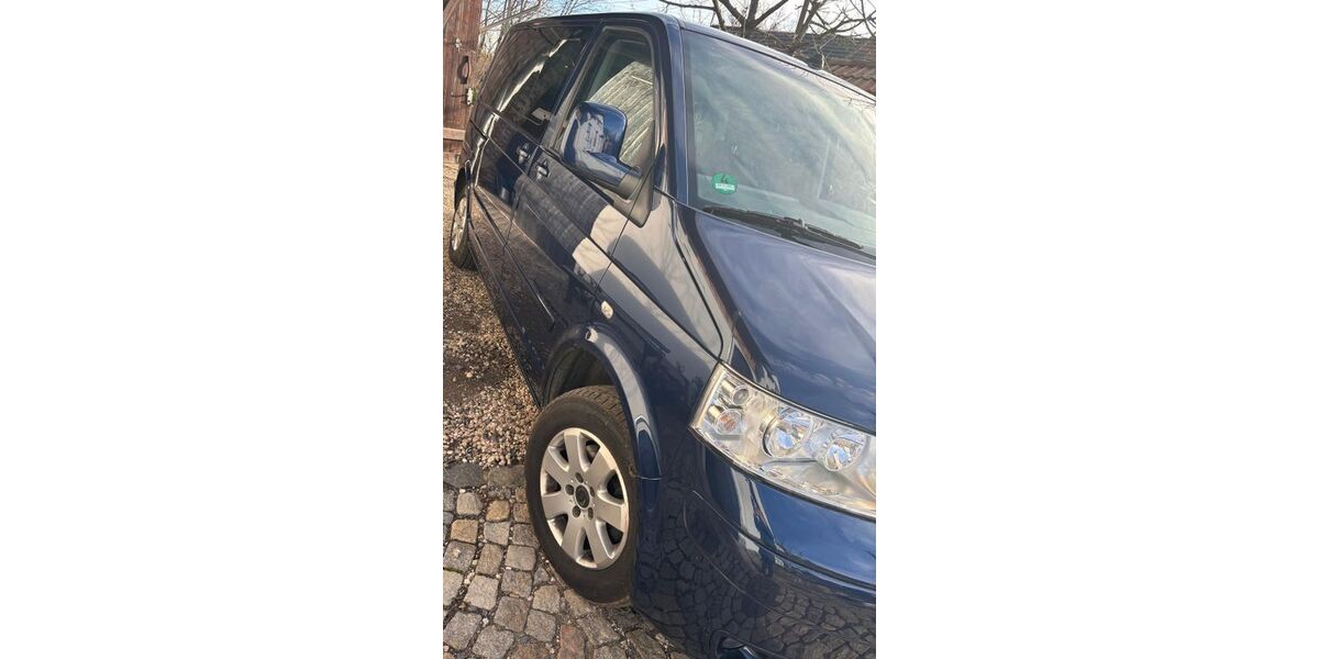 VW T5 Multivan 298.000 km 6.990 &euro; Rehmen 07381