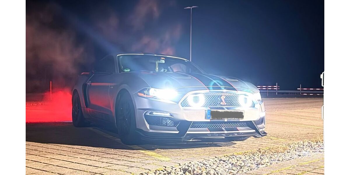 Ford Mustang 65.000 km 25.980 &euro; Blumberg 78176