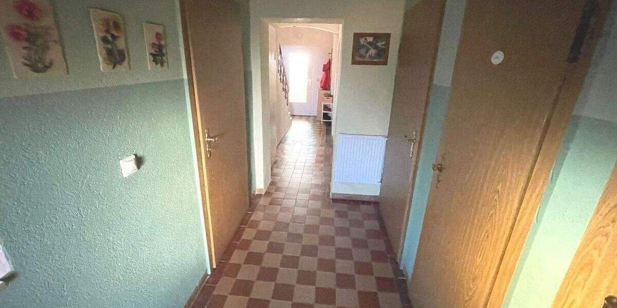 Einfamilienhaus Stollberg/Erzgebirge Stollberg - 6 Zimmer, 195 m&sup2;, 269.000&euro; | Angebot:26554269