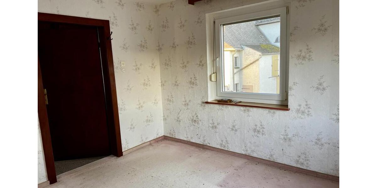 Einfamilienhaus Leisnig - 5 Zimmer, 120 m&sup2;, 140.000&euro; | Angebot:25852472