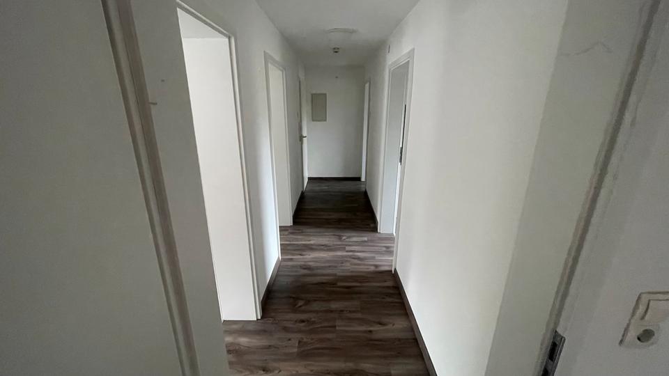 Erdgeschoßwohnung Großheirath - 3 Zimmer, 74 m&sup2;, 740&euro; | Angebot:25350068