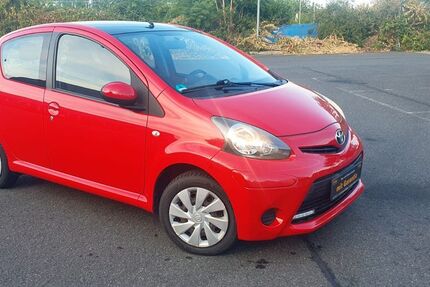 Toyota Aygo (X) 91.000 km 4.999 &euro; Frankfurt am Main 60386