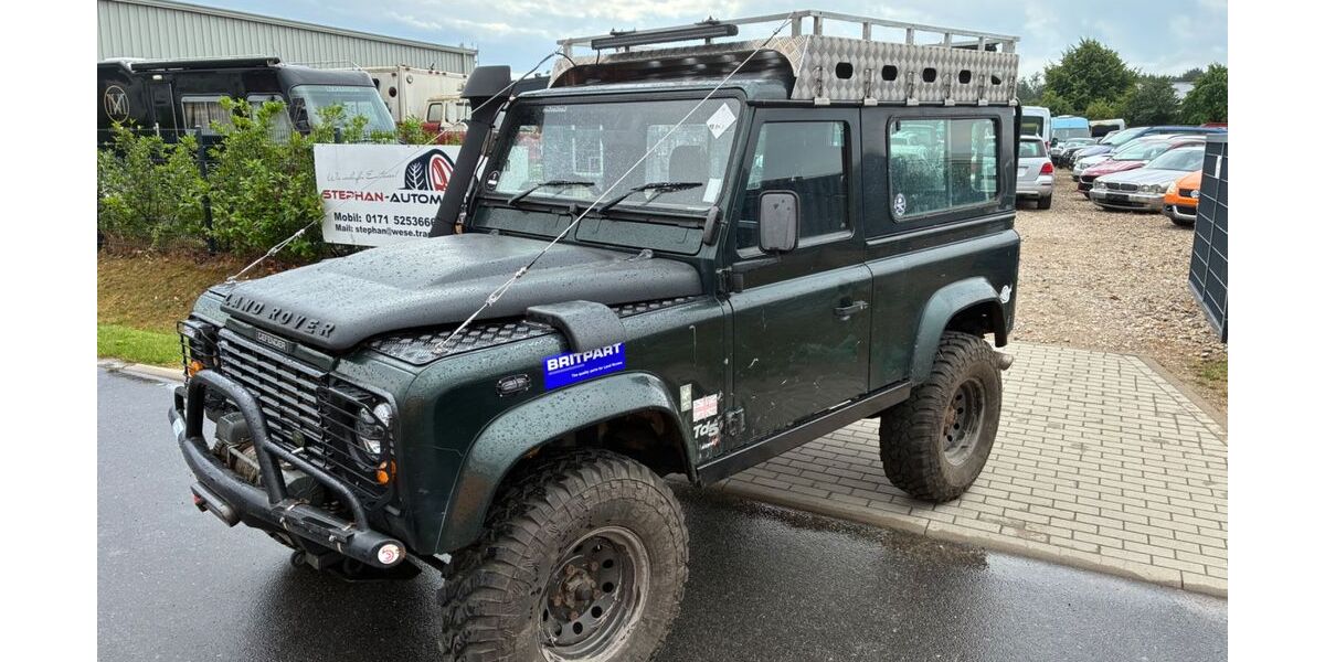 Land Rover Defender 302.670 km 11.990 &euro; Beelitz 14547