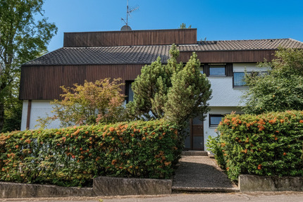 Feines Einfamfilienhaus mit großer Einligerwohnung 1 zimmer