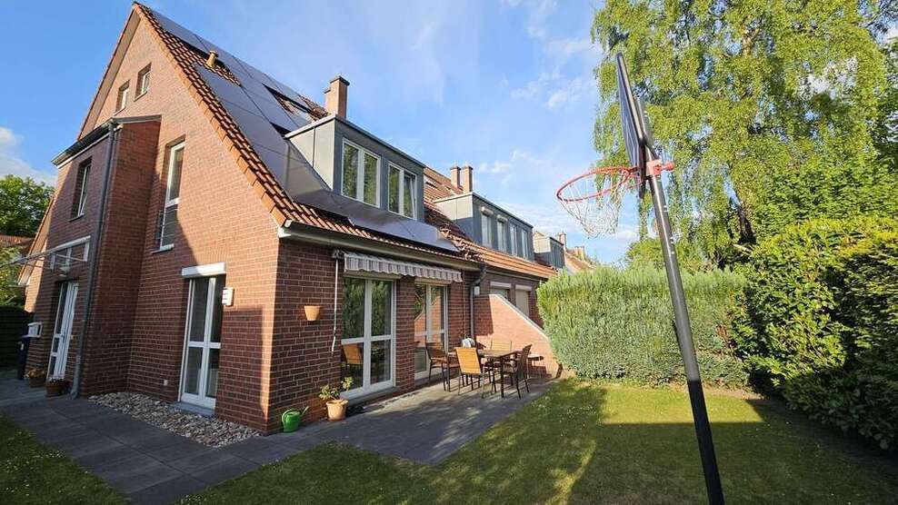 Haus zum Mieten in Hamburg 1.800 € 162 m²