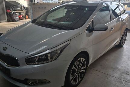 Kia ceed Sportswagon 98.000 km 10.599 &euro; Chemnitz 09120