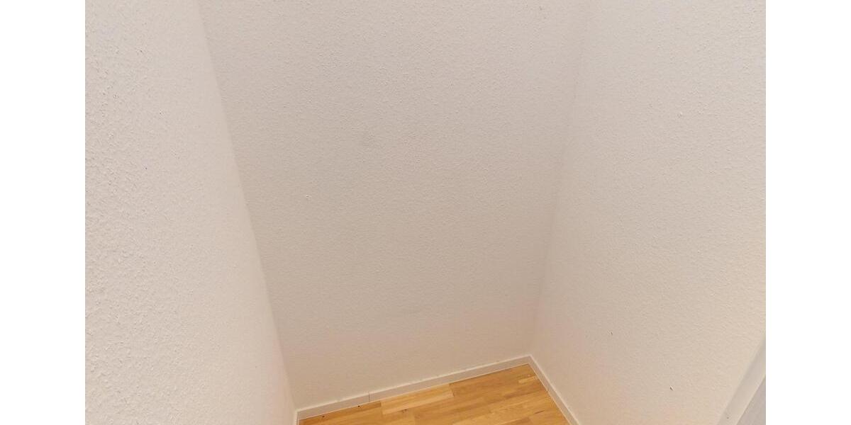 Etagenwohnung Erfurt Johannesplatz - 3 Zimmer, 96 m&sup2;, 1.150&euro; | Angebot:26384930