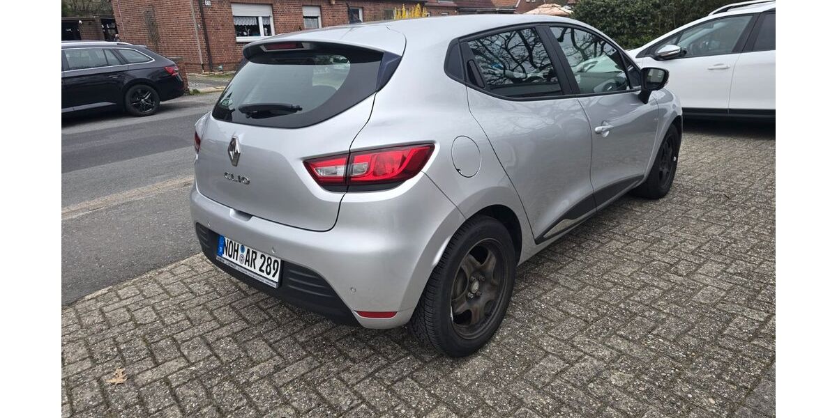 Renault Clio 90.000 km 8.200 &euro; Ochtrup 48607