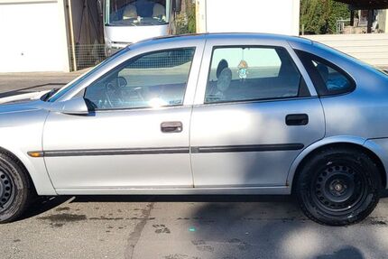 Opel Vectra 120.300 km 1.800 &euro; Lichtenfels 96215