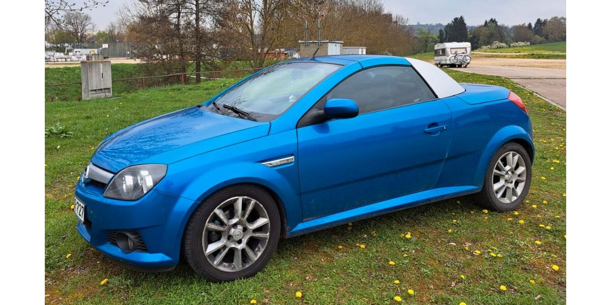Opel Tigra 156.155 km 1.999 &euro; Bopfingen 73441