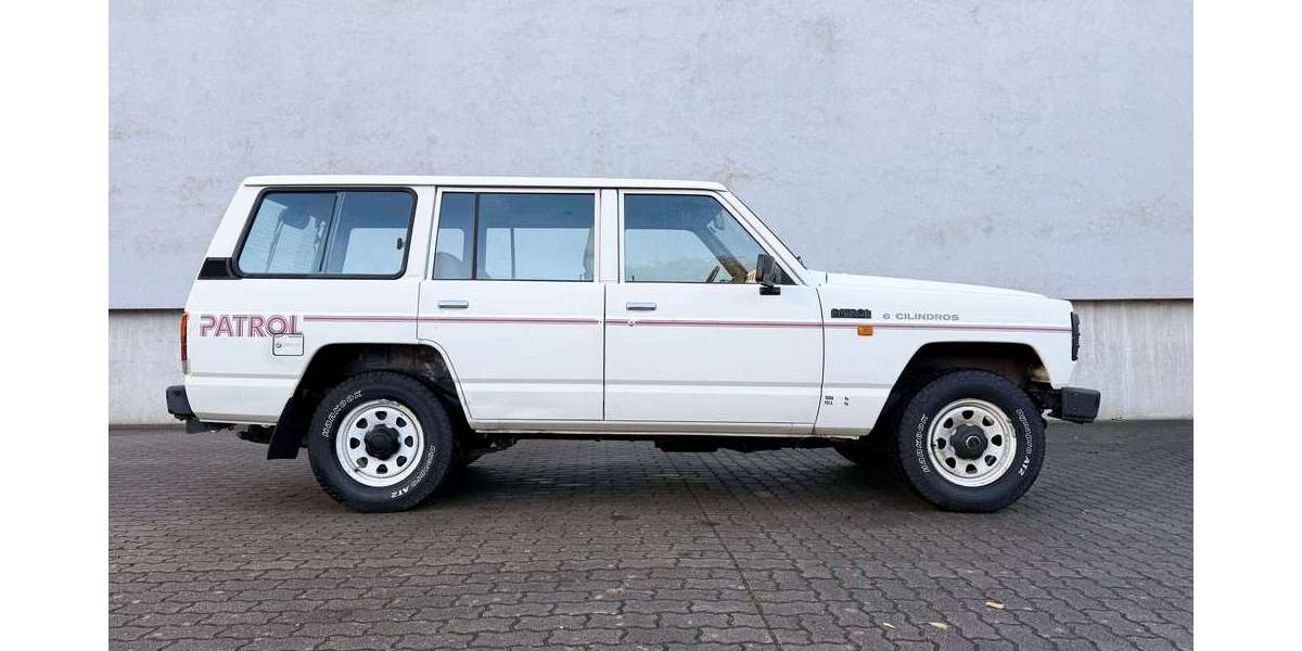 Nissan Patrol 249.700 km 18.400 &euro; Hamburg 22529