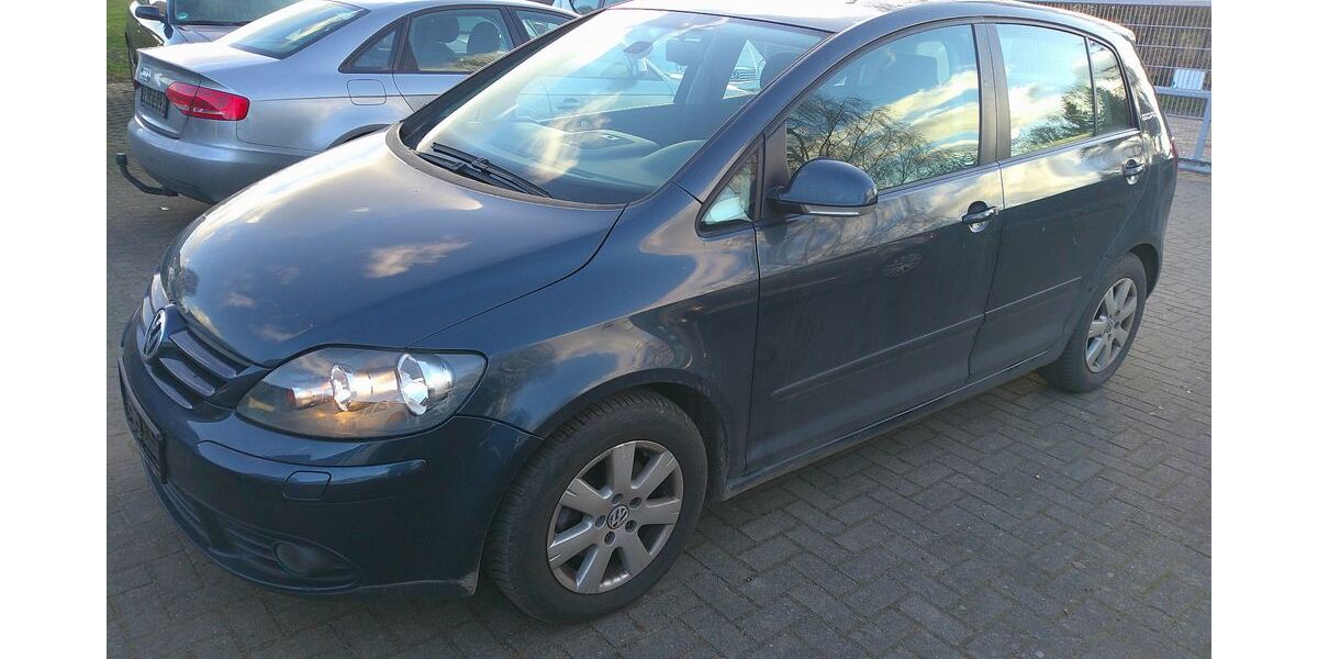 VW Golf 139.999 km 3.950 &euro; Neddemin 17039