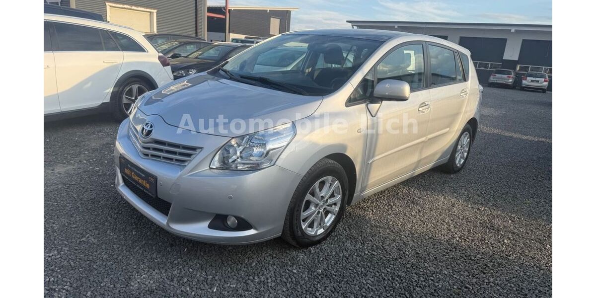 Toyota Verso 170.000 km 6.100 &euro; Lich 35423
