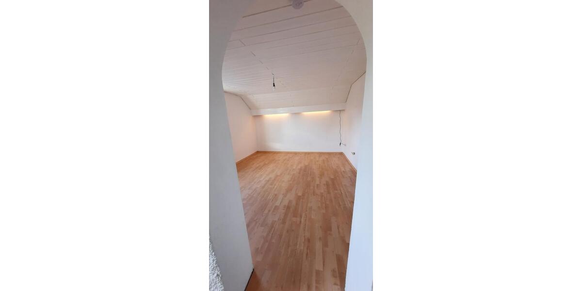 Etagenwohnung Schöllnach - 4 Zimmer, 98 m&sup2;, 622&euro; | Angebot:26639991