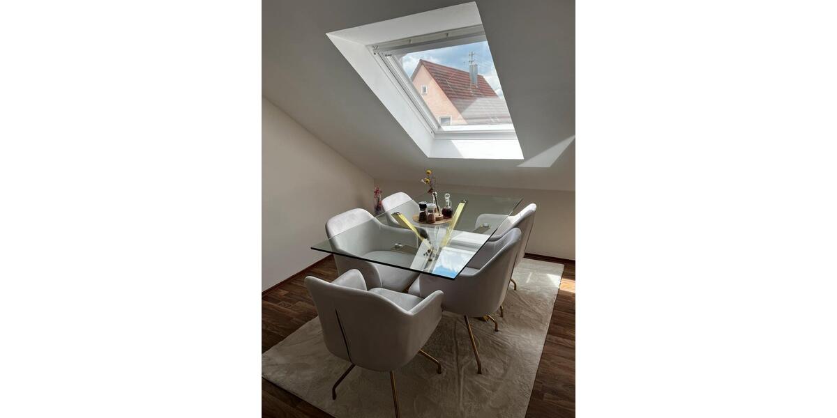 Dachgeschoßwohnung Meitingen - 3 Zimmer, 65 m&sup2;, 850&euro; | Angebot:26678749