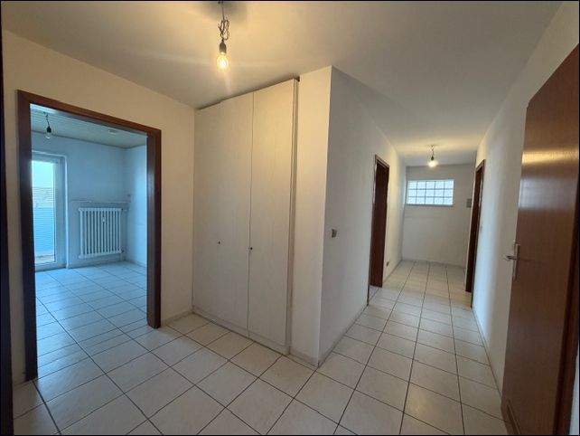 Etagenwohnung Hockenheim Hubwiesen - 3 Zimmer, 86 m&sup2;, 280.000&euro; | Angebot:25375068