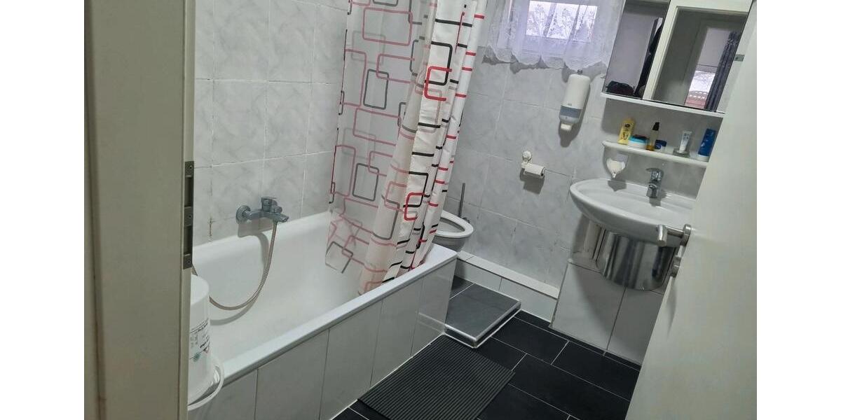 Erdgeschoßwohnung Mannheim Innenstadt - 4 Zimmer, 9 m&sup2;, 999&euro; | Angebot:25047379