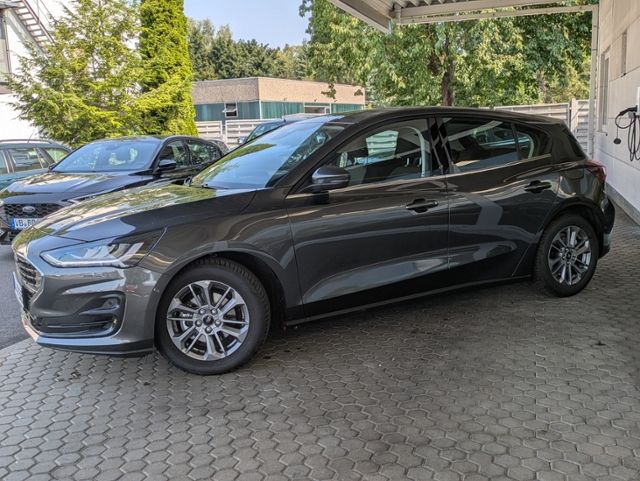 Ford Focus 2.500 km 26.875 € Lauterbach 36341