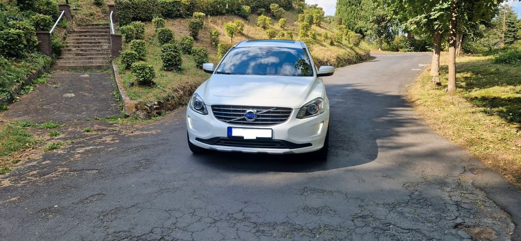 Volvo XC60 172.500 km 17.749 &euro; Siegburg 53721