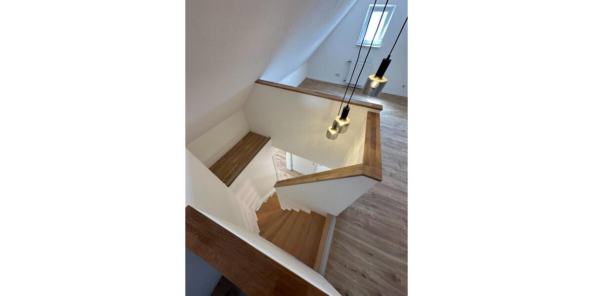 Stilvolle 4,5-Zimmer-Maisonette mit Terrasse ins Grüne zimmer