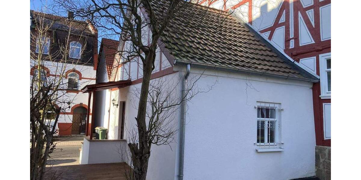 Mehrfamilienhaus, Wohnhaus Helsa - 1 Zimmer, 224 m&sup2;, 2.050&euro; | Angebot:25337459