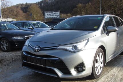 Toyota Avensis 235.000 km 6.500 &euro; Schelklingen 89601