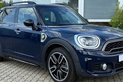 Mini Countryman SE (Cooper) 121.116 km 15.950 &euro; Strullendorf 96129