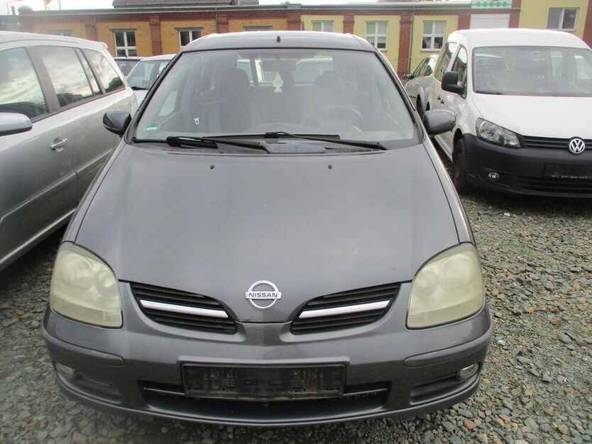 Almera Tino