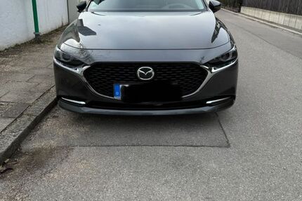 Mazda 3 95.000 km 17.500 &euro; Karlsfeld 85757