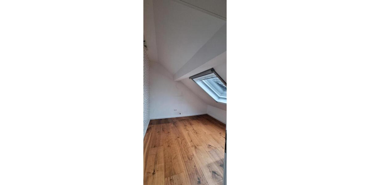 Doppelhaushälfte Kraichtal - 8 Zimmer, 165 m&sup2;, 1.850&euro; | Angebot:25807134