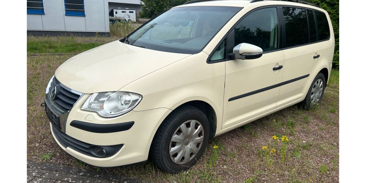 VW Touran 315.900 km 1.000 &euro; Lennestadt (Meggen)…. 57368