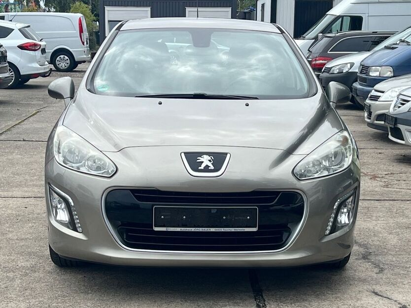 Peugeot 308 152.000 km 3.290 € Leipzig 04178