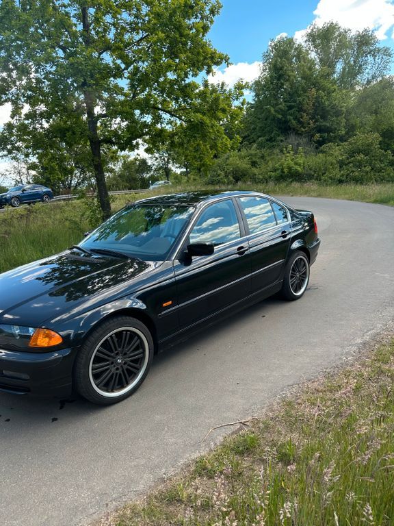 320