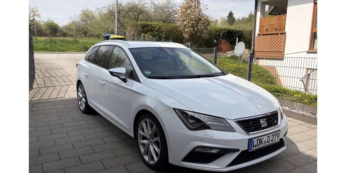 Seat Leon 38.350 km 16.350 &euro; Herborn 35745