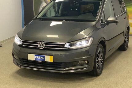 VW Touran 157.742 km 18.790 &euro; Paderborn 33100