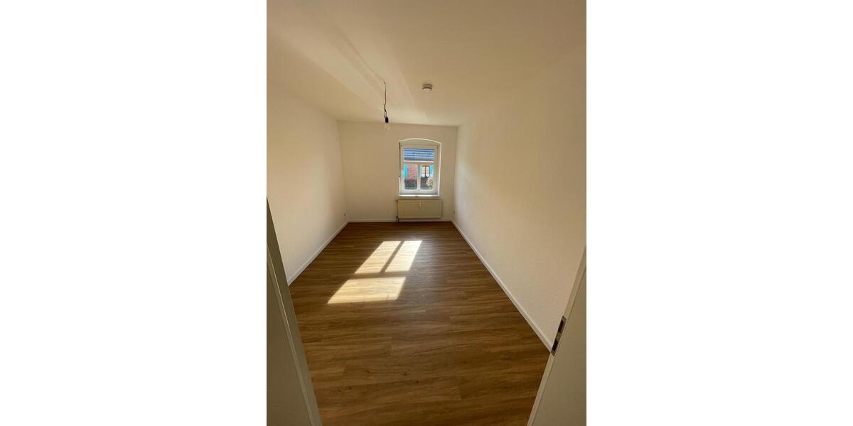 Erdgeschoßwohnung Bismark (Altmark) Badingen - 3 Zimmer, 70 m&sup2;, 490&euro; | Angebot:25516828