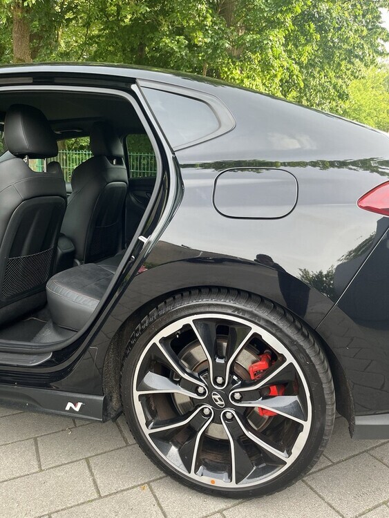 i30