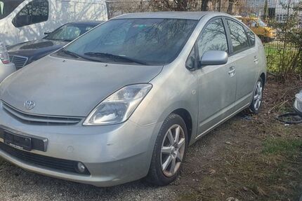 Toyota Prius 178.550 km 3.900 &euro; Freiburg 79108