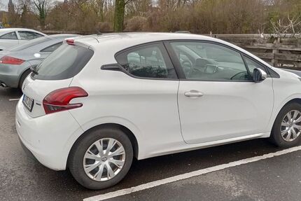 Peugeot 208 95.500 km 6.850 &euro; Oberhausen an der Nahe 55585