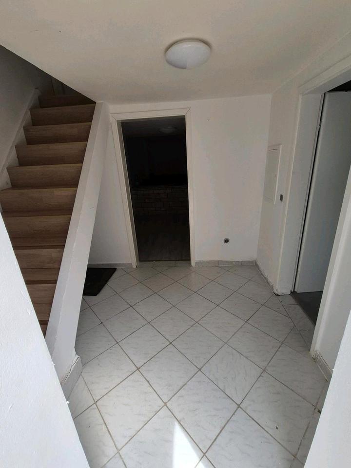 Haus zu vermieten (Haus zur Miete) 4 Zimmer mit großem Garten.