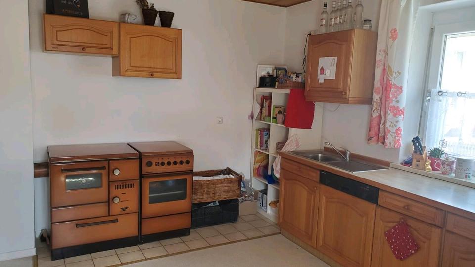 Erdgeschoßwohnung Bernhardswald - 5 Zimmer, 130 m&sup2;, 700&euro; | Angebot:26315189