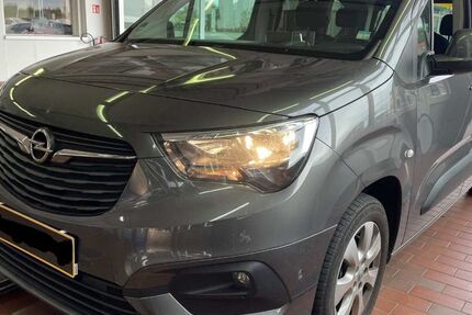 Opel Combo Life 162.000 km 9.900 € Frankfurt 60326