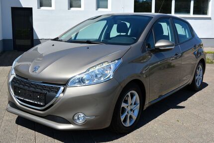 Peugeot 208 127.400 km 4.280 &euro; Torgau 04860