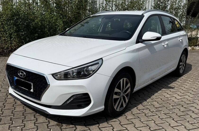 i30